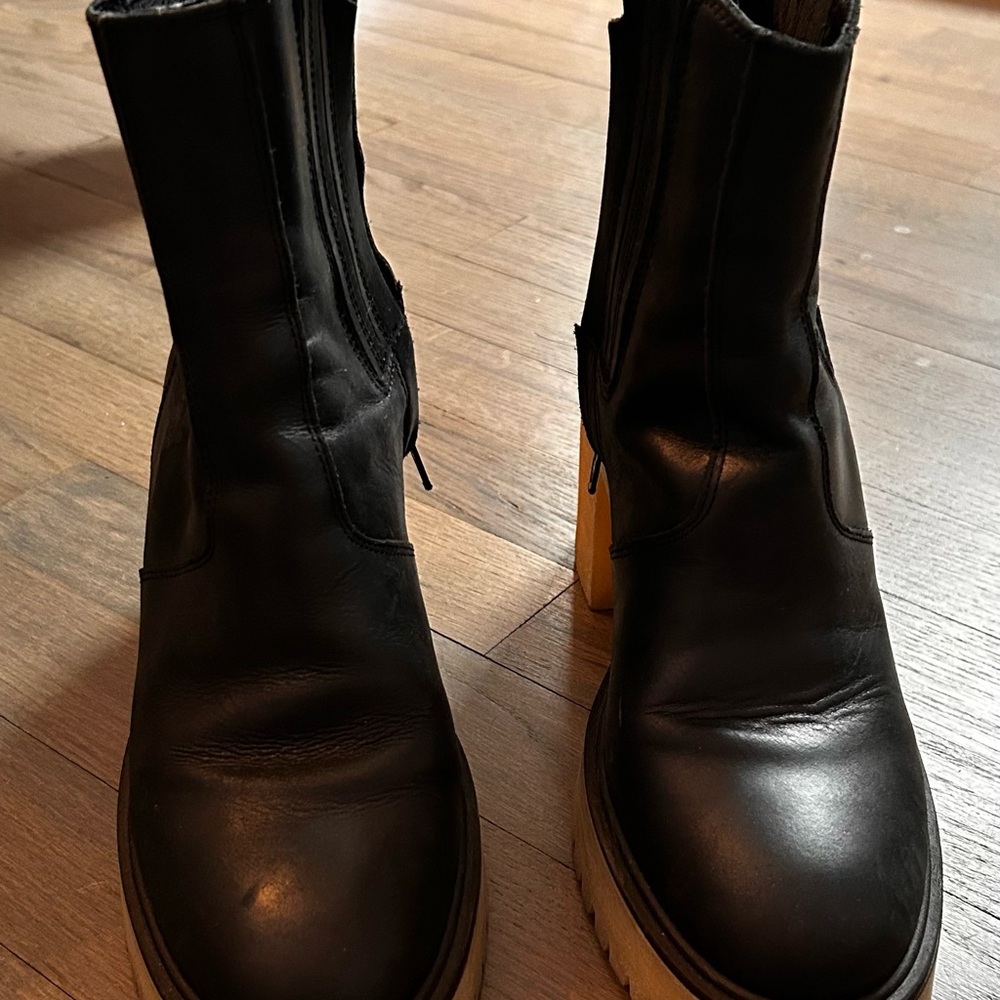 Free People - James Chelsea Boot Black Leather